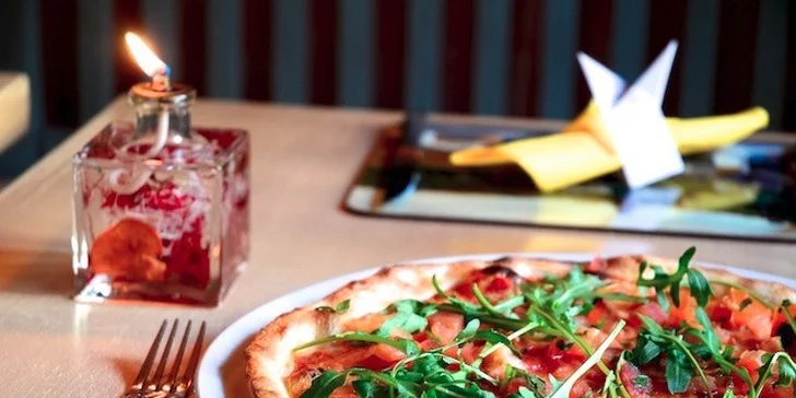 2 pizzy a 2 nealko nápoje v restauraci Vabene