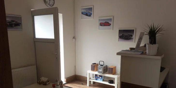Ošetření karoserie tuhým voskem a ruční mytí