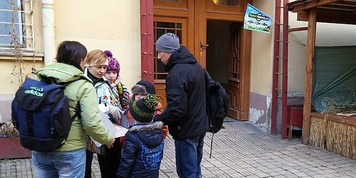 Hrát můžete s rodinou i přáteli. 