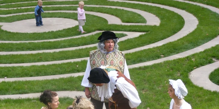 Cestu dovnitř najdete snadno, ale co tu, která vede ven?