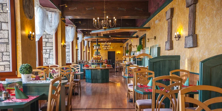 Hotel sa nachádza na slnečnej stráni a zákazníci si ho veľmi chvália.