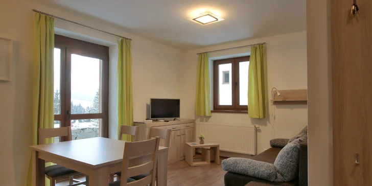 K dispozícii je ubytovanie s terasou, na ktorej si môžete vychutnať rannú kávu alebo si večer dať pohár vína (na fotke apartmán 1).