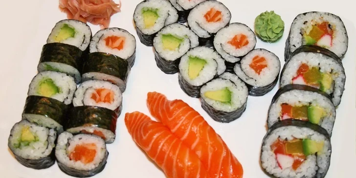 Running sushi nebo výběr z bohatých a chutných setů v Jiu Zhou