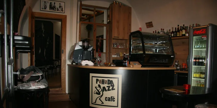 2 kávy a věneček v kavárně Cafe Pohoda Jazz