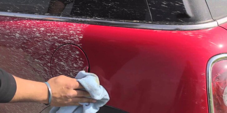 Profesionální ruční mytí aut na vámi určeném místě