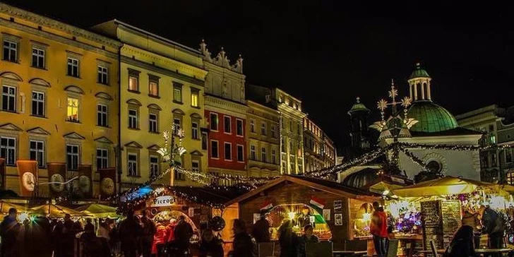 Adventní trhy v historickém centru malebného Krakova
