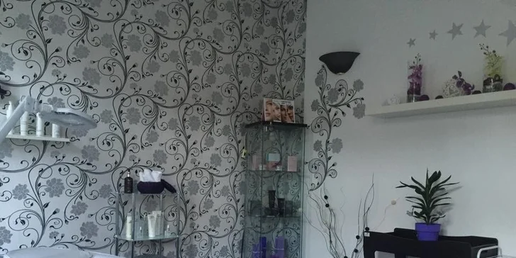 Kompletní kosmetické ošetření pleti s masáží obličeje