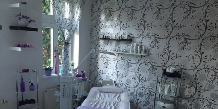 Kompletní kosmetické ošetření pleti s masáží obličeje