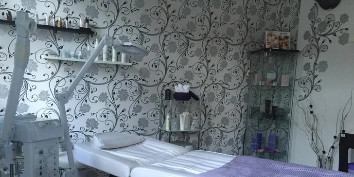 Kompletní kosmetické ošetření pleti s masáží obličeje