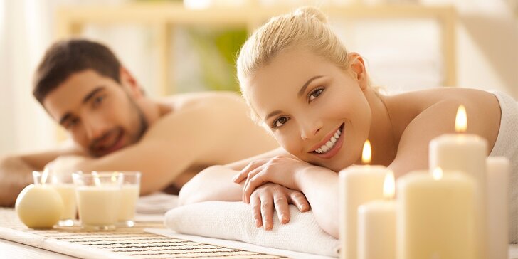 Romantická aromatická masáž se zábalem pro 2 osoby