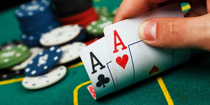 Naučte se ruletu, black jack a ultimate hold 'em ve Škole kasinových her