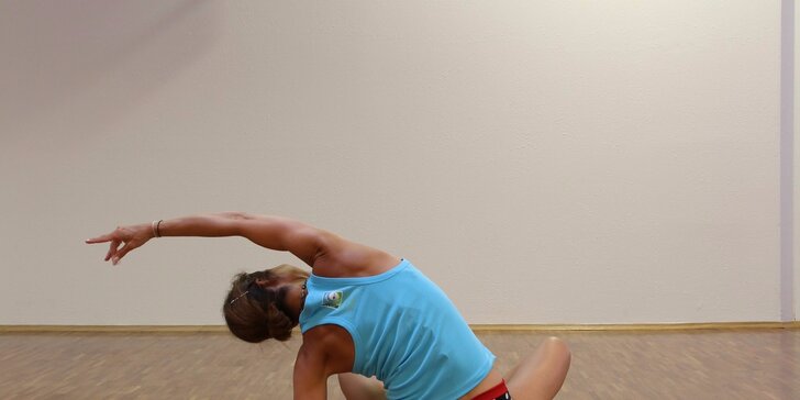 Lekce hot yogy nebo dance yogy ve studiu Yoga-BlueArt na Vinohradech