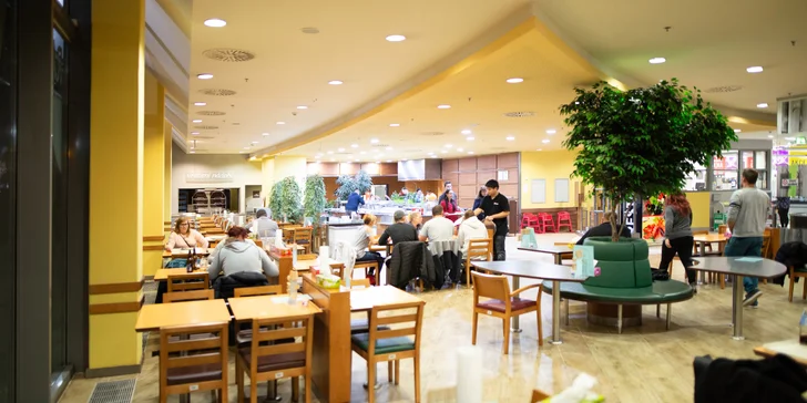 Rezervace není nutná, pokud ale chcete mít jistotu volného stolu, zavolejte do restaurace předem.