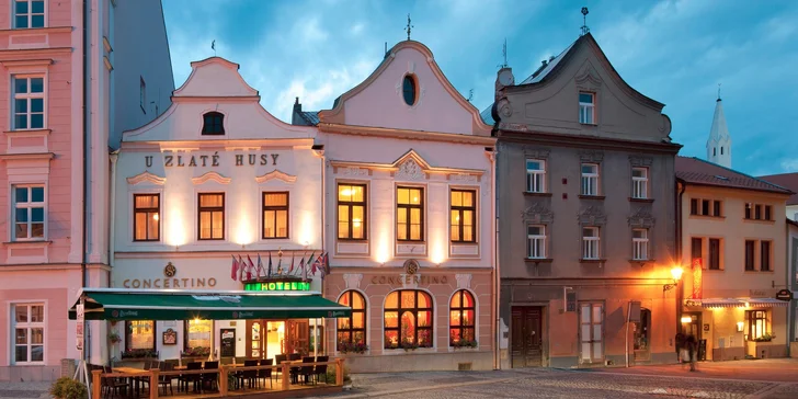 Romantika v Jindřichově Hradci: snídaně, večeře i privátní sauna a masáž