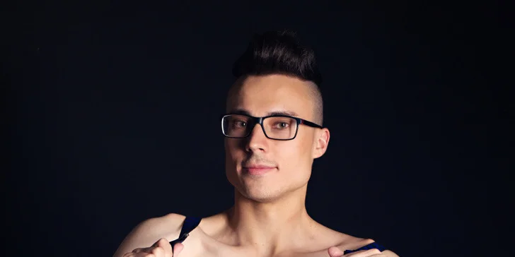 Přátelské focení v ateliéru - na výběr 5 nebo 10 upravených fotografií
