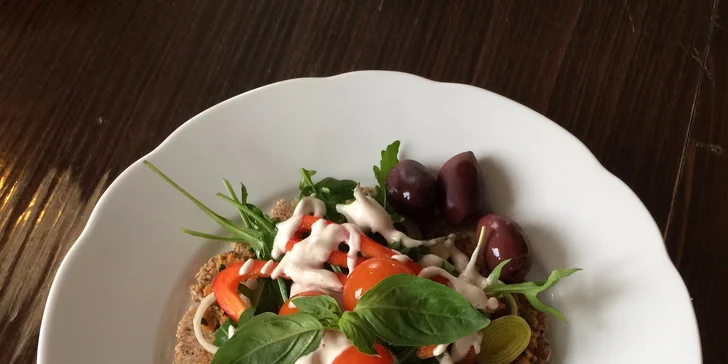 Výtečné veganské RAW menu v některém z bister Jídlo lásky