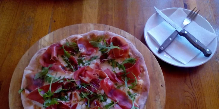 2x pizza o průměru 32 cm dle výběru