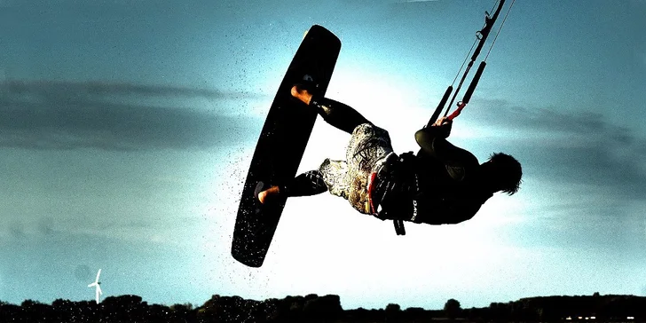 Kurz snowkitingu, landkitingu nebo kiteboardingu pro jednoho