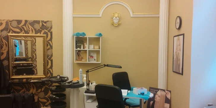 Věnujte svým nehtům péči: kompletní manikúra s aplikací laku Shellac