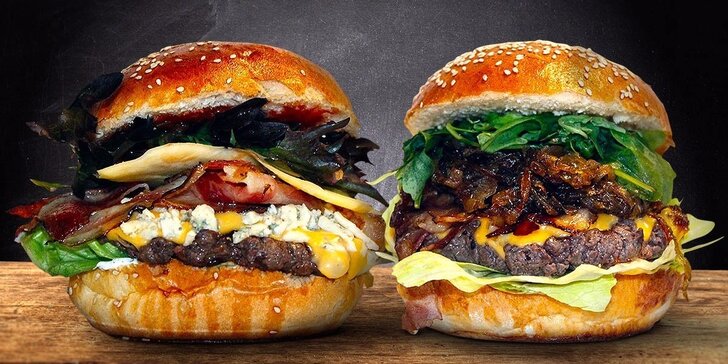 Dva poctivé domácí burgery z Cool burger
