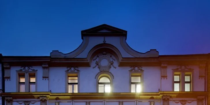 Zvětšení poprsí pomocí vlastního tuku