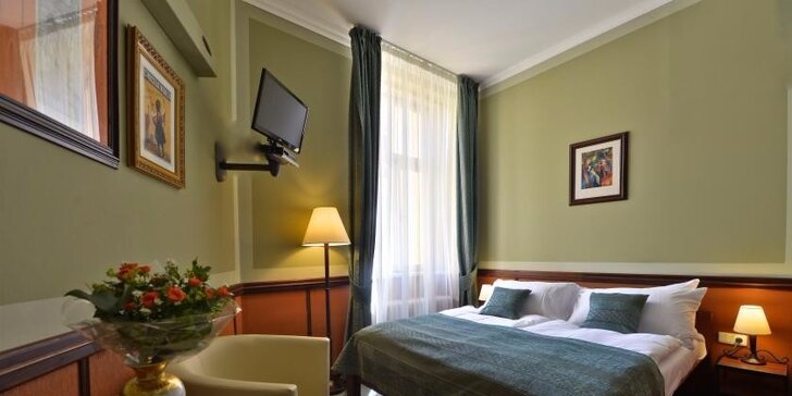 Odpočinkový zimní pobyt a snídaně v secesním hotelu v centru Prahy