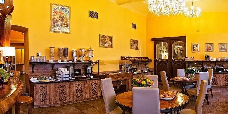 Odpočinkový zimní pobyt a snídaně v secesním hotelu v centru Prahy