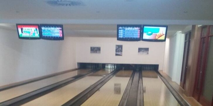 60minutový bowling pro singles s občerstvením