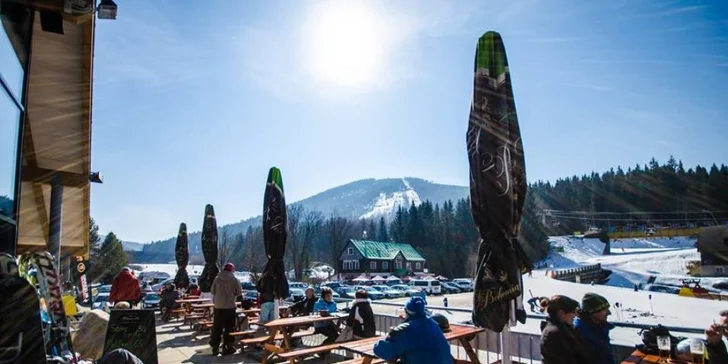 Hurá na svah: Pobyt v Harrachově s polopenzí a hodinou ve wellness