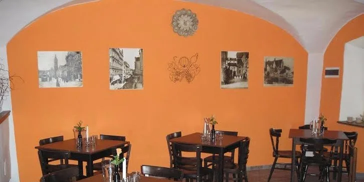 Degustace vína pro dva včetně drobného občerstvení