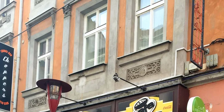 Vynikající maso z grilu až pro čtyři masožrouty v Café Maxim