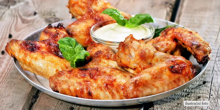 2 kg znamenitých kuřecích křídel pro partu kamarádů
