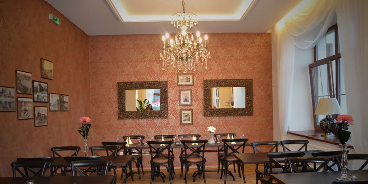 Tříchodové menu pro 2 s vepřovou panenkou i dezertem na Plumlově