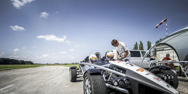 Jízda včetně paliva v rychlém autě Ariel Atom 3.5 jako řidič či spolujezdec