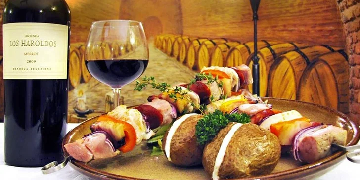50% sleva na jakékoli pokrmy v restauraci U Českých pánů