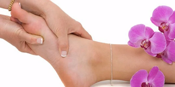 Uvolňující relaxační 30minutová masáž plosek nohou