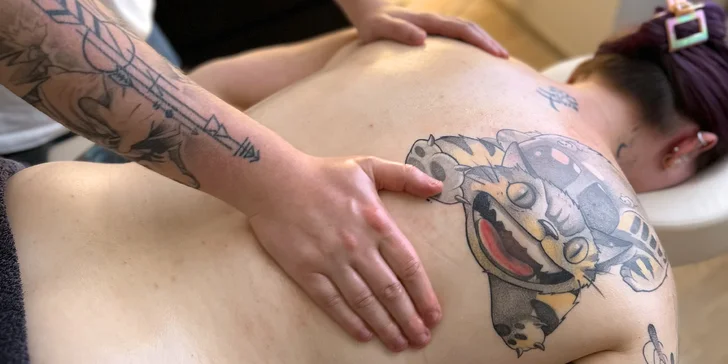 Na výběr máte 55minutovou masáž dle výběru nebo lymfatickou masáž v délce 90 minut.