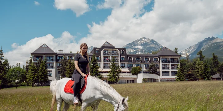 Vaše ratolesti si môžu dokonca aj zajazdiť na koníkoch a poníkoch