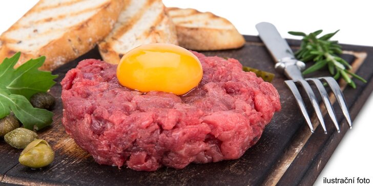 500g Tatarský biftek a neomezeně topinek ve Steakhouse Lužan