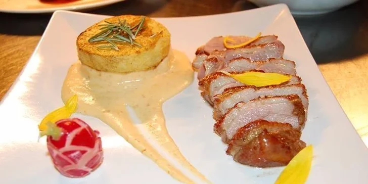 Zážitková dovolená ve Vinařství u Kapličky – víno, wellness a degustační menu