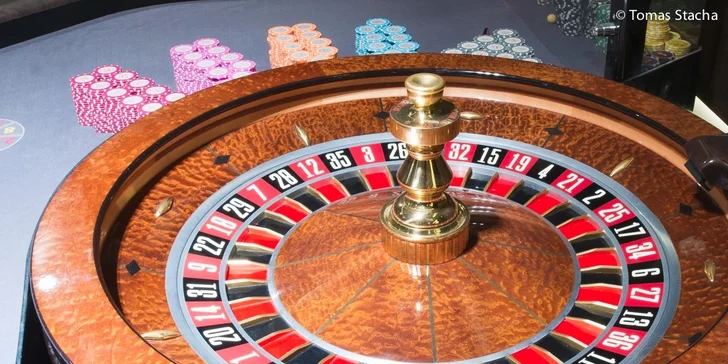 Naučte se ruletu, black jack a ultimate hold 'em ve Škole kasinových her