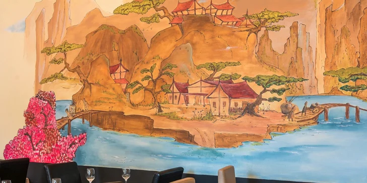 Bohatá nadílka sushi v restauraci HAZEN Asian Fusion