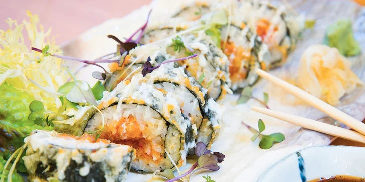Bohatá nadílka sushi v restauraci HAZEN Asian Fusion