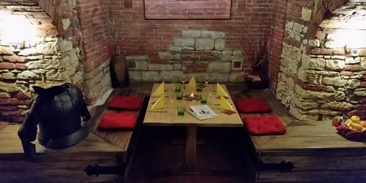 50% sleva na jakékoli pokrmy v restauraci U Českých pánů