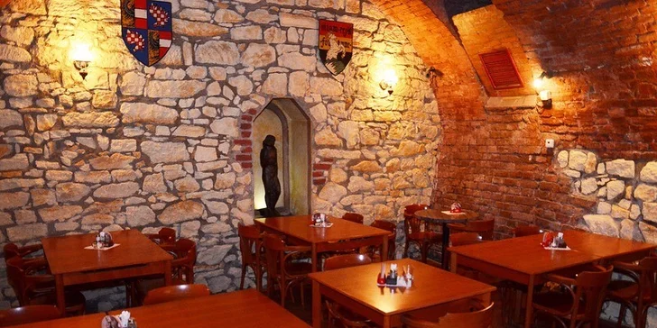 50% sleva na jakékoli pokrmy v restauraci U Českých pánů