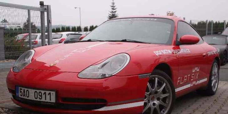 Půjčte si Porsche 911 Carrera a prožeňte 300 neposedných koní