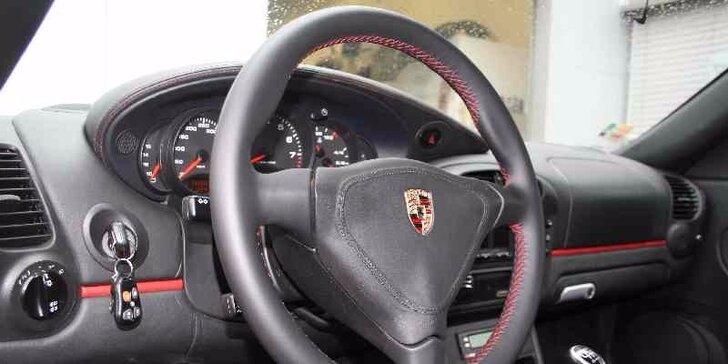 Půjčte si Porsche 911 Carrera a prožeňte 300 neposedných koní