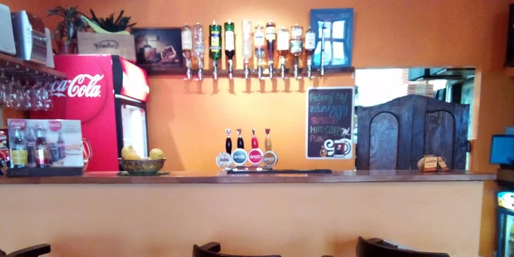 2 lahodné pizzy ve Franko's Restaurant & Burgeria