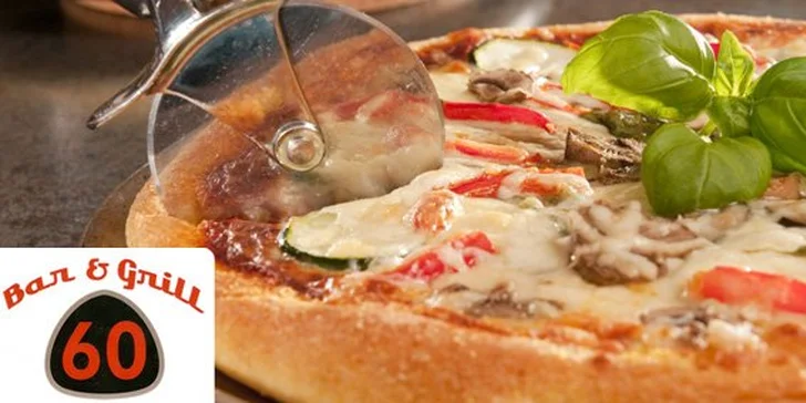 85 Kč za dvě domácí, v peci pečené americké pizzy. Křupavé prázdninové rendez-vous ve
stylovém baru pro dva se slevou 57 %.