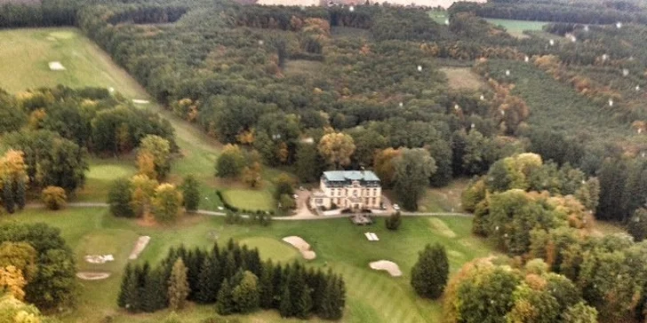 Golfové zážitky ve vyhlášeném Queen's Park Golf clubu Myštěves